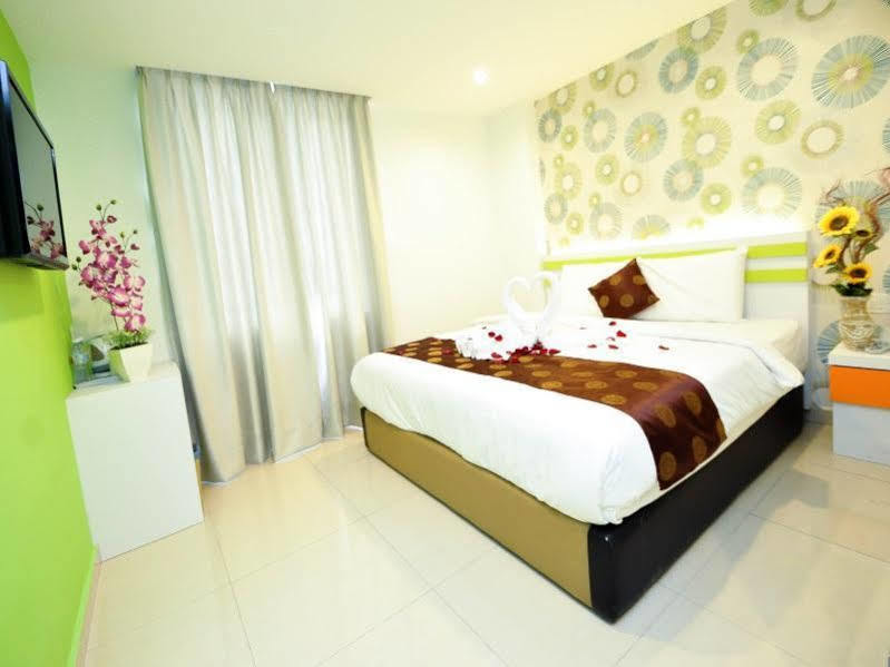 Oyo 133 My Signature Hotel Little India Kuala Lumpur Exterior photo
